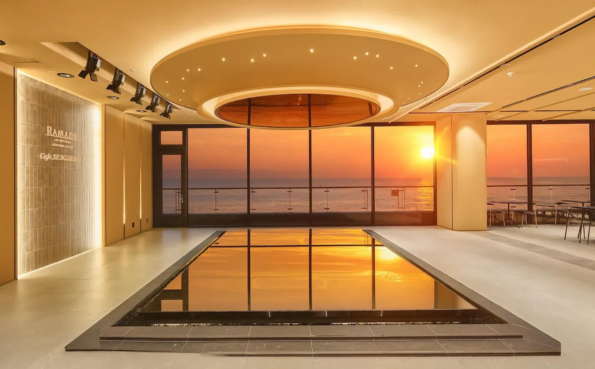 Ramada by Wyndham Gangwon Sokcho - best hotel in Daepo