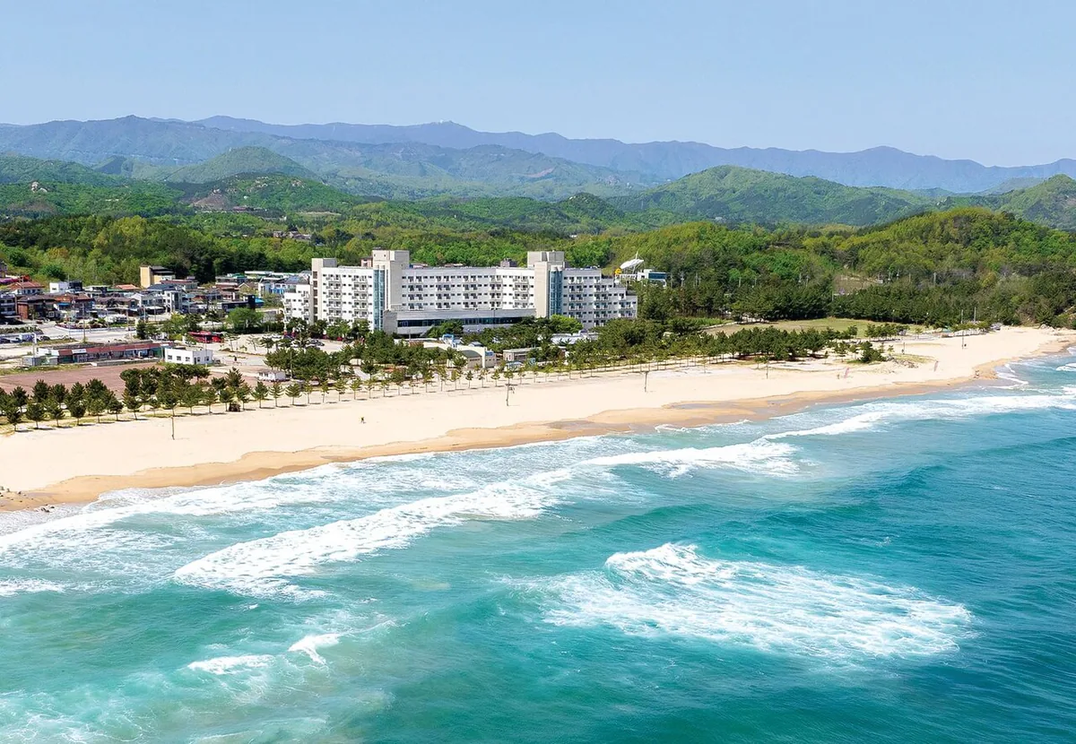 Ocean to You Resort Sokcho Seorak Beach Hotel and Condo - best hotel in Seorak