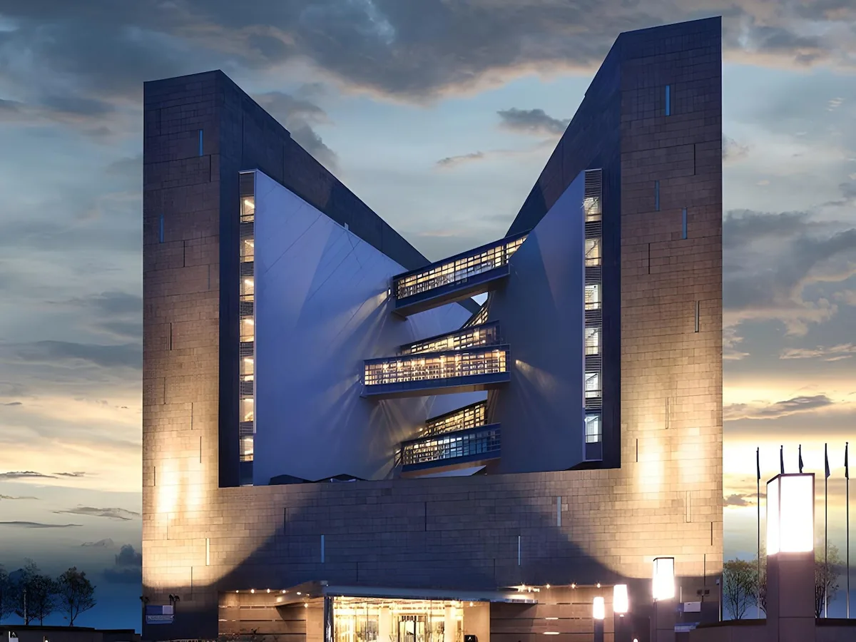 Hidden Bay Hotel. - best hotel in City Center