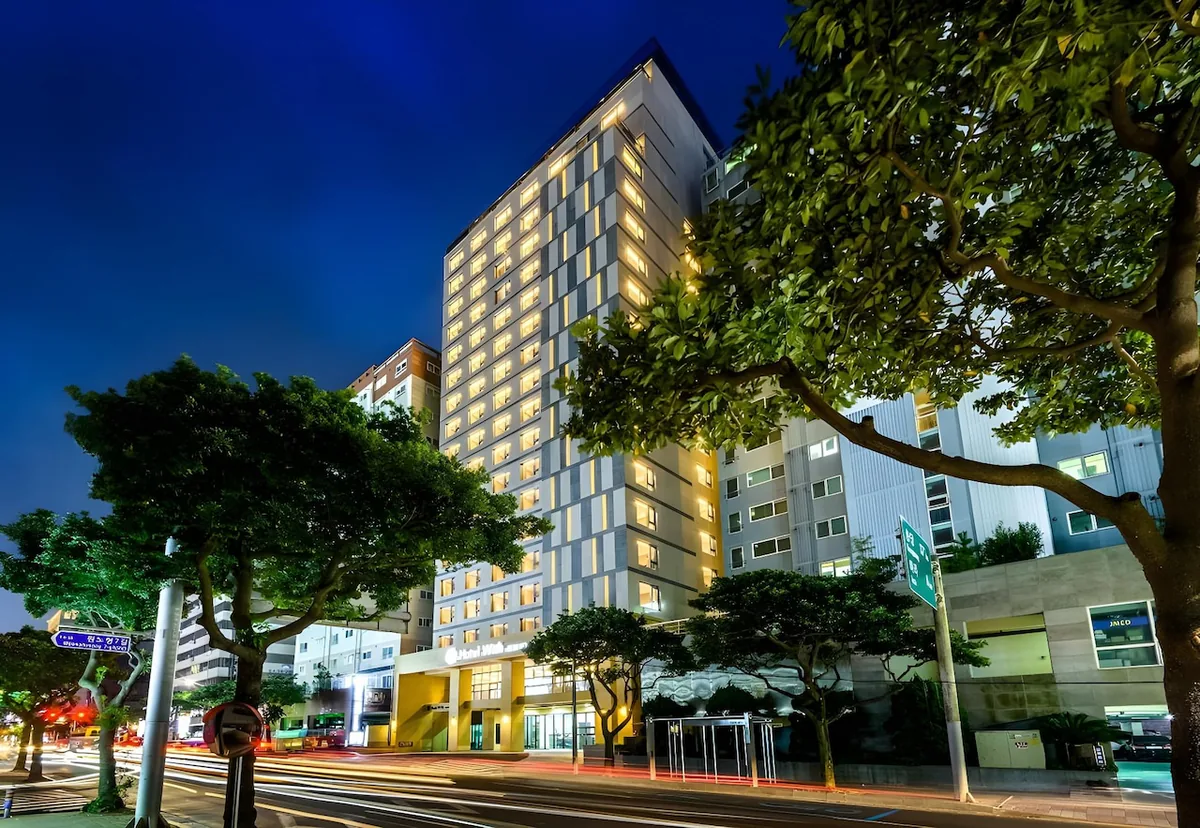 HotelWithCity - best hotel in Jeju City