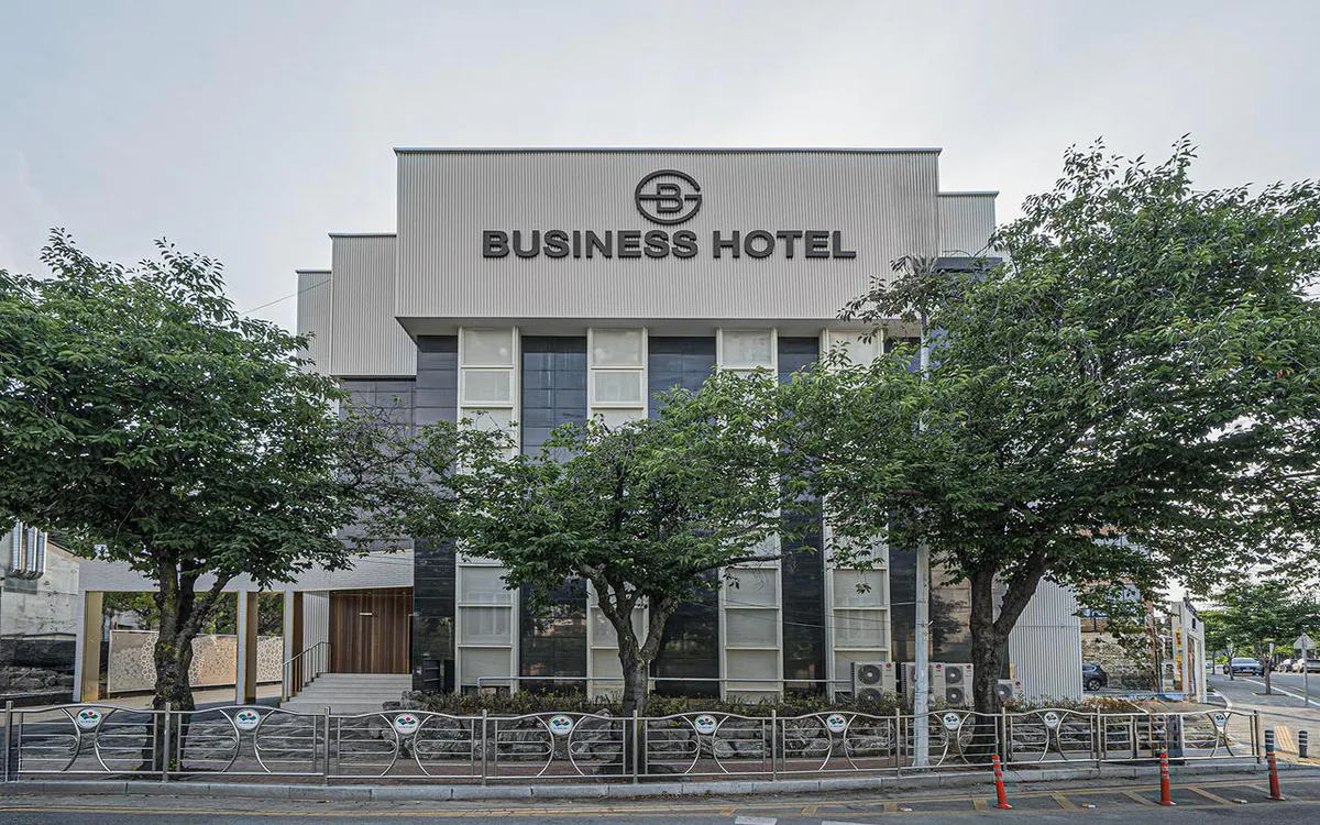 Daegu Dongchon Business Hotel - best hotel in Suseong